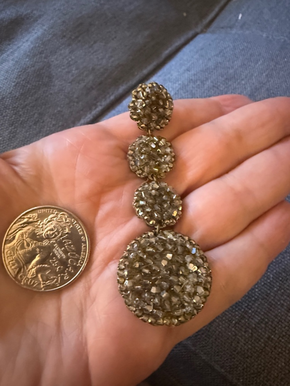 Roni Blanshay Signed Crystal Mesh Multi Disc Dangle Earrings with Post Backing. - Picture 4 of 6